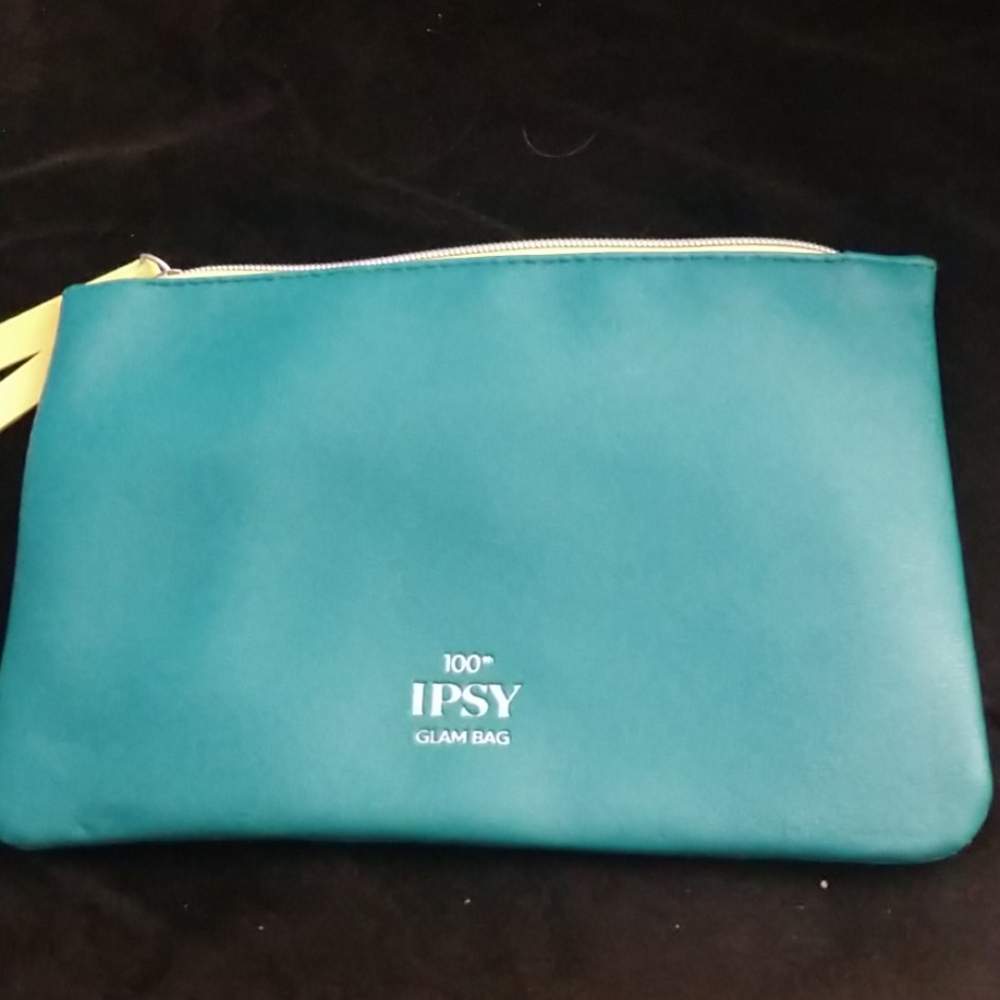 Make-Up Bags - Picture 3 of 7